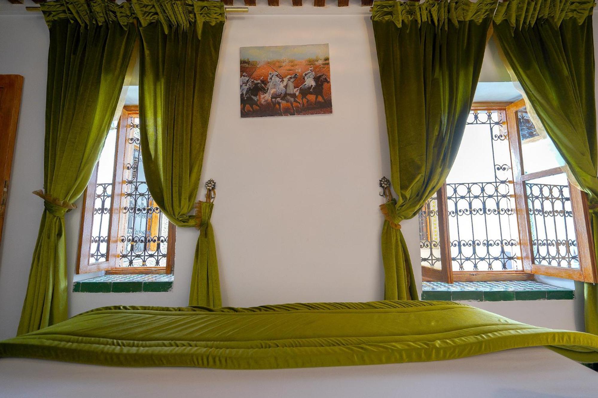 Riad Sahraui เฟส ภายนอก รูปภาพ