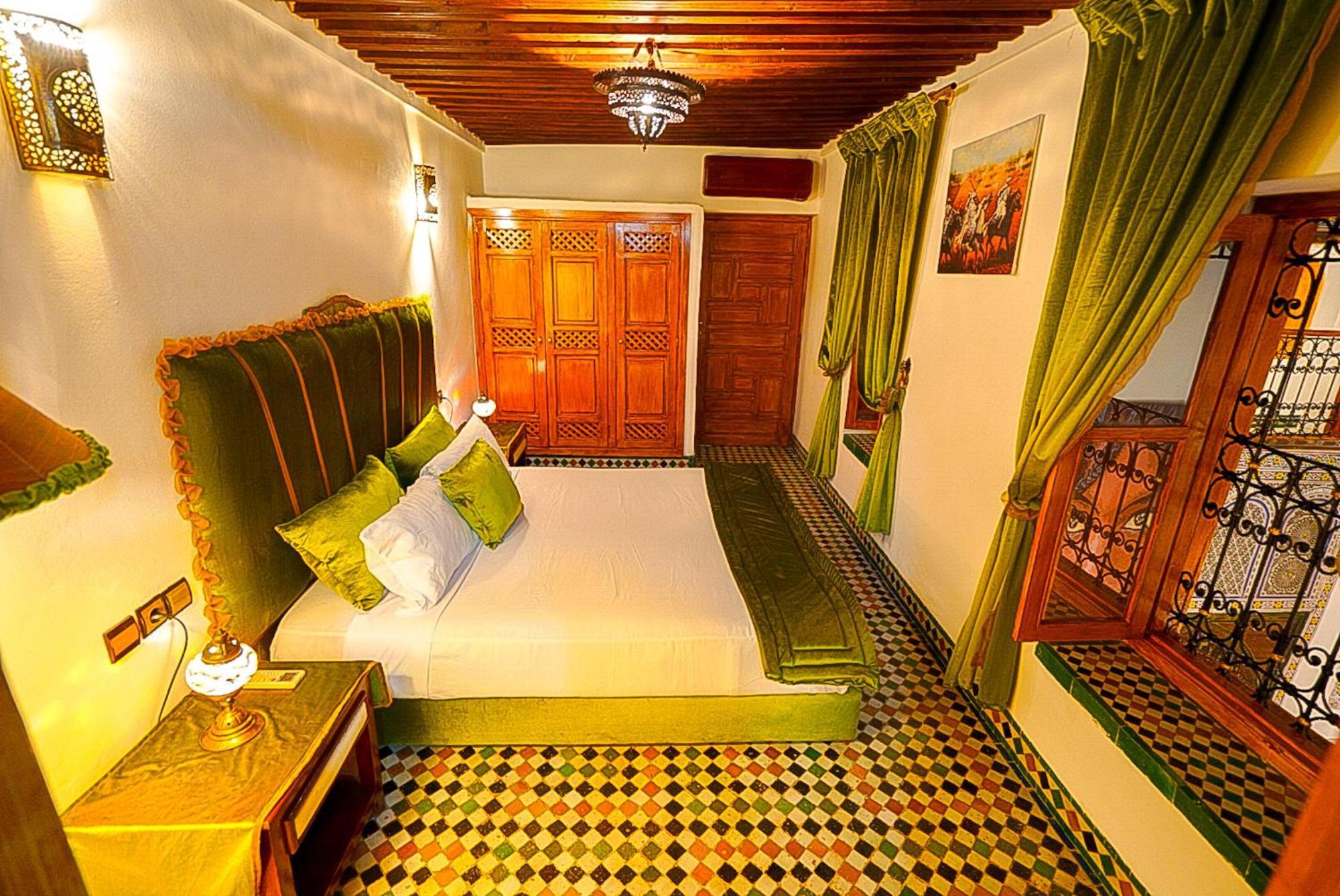 Riad Sahraui เฟส ภายนอก รูปภาพ