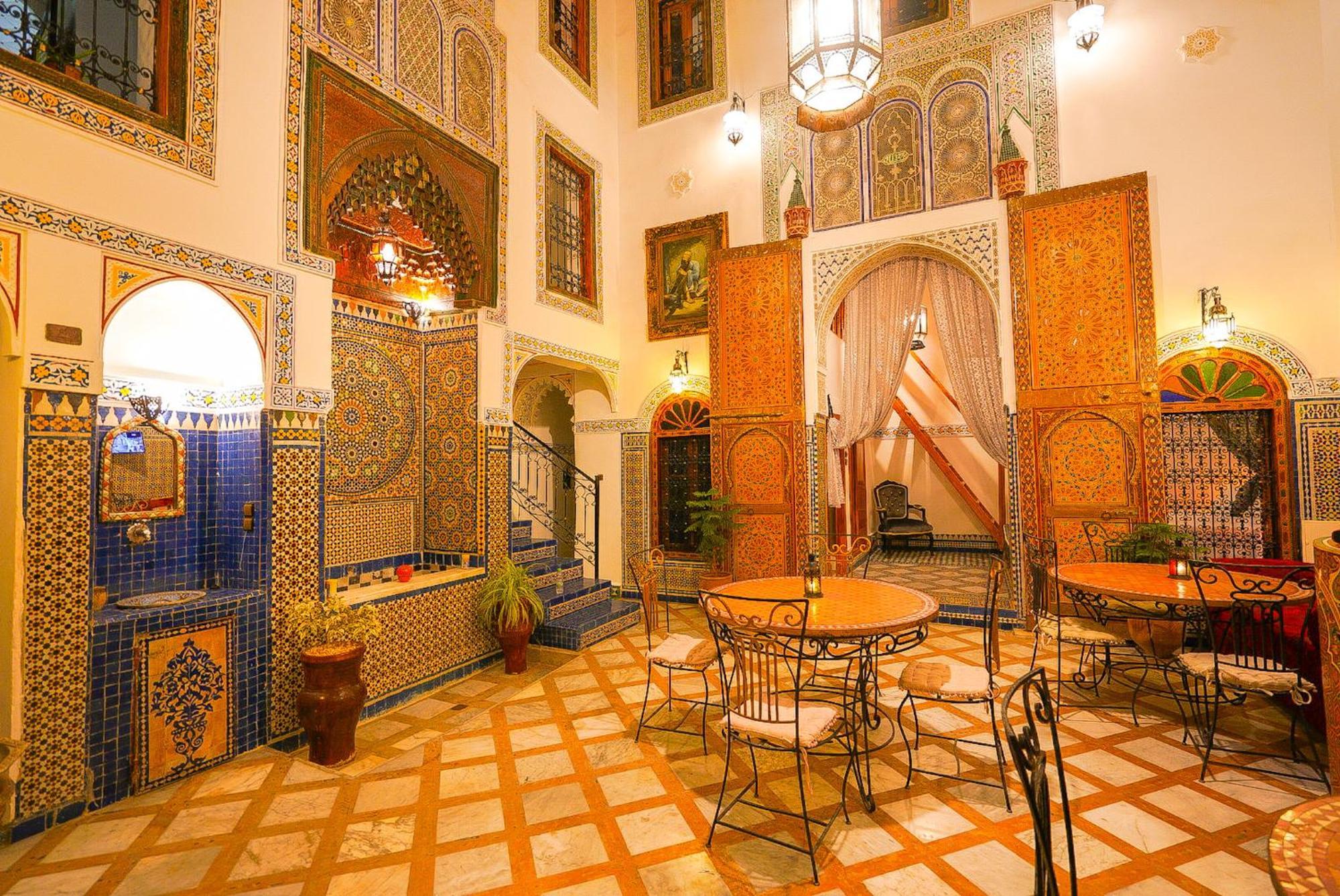 Riad Sahraui เฟส ภายนอก รูปภาพ